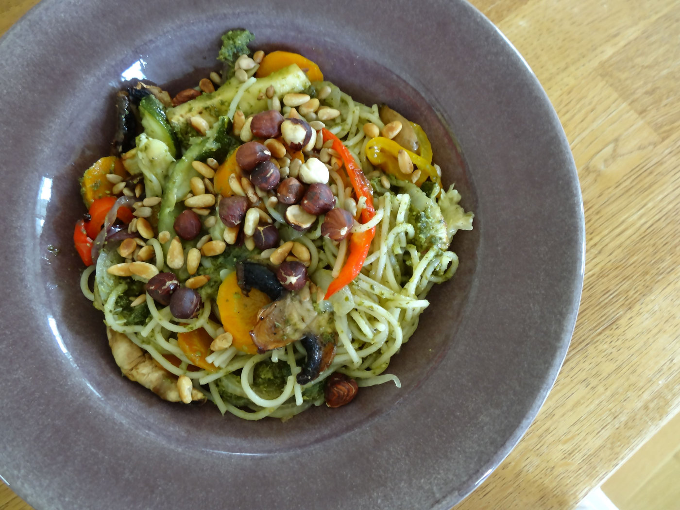 spagetti pesto ugnsrostade grönsaker (10)