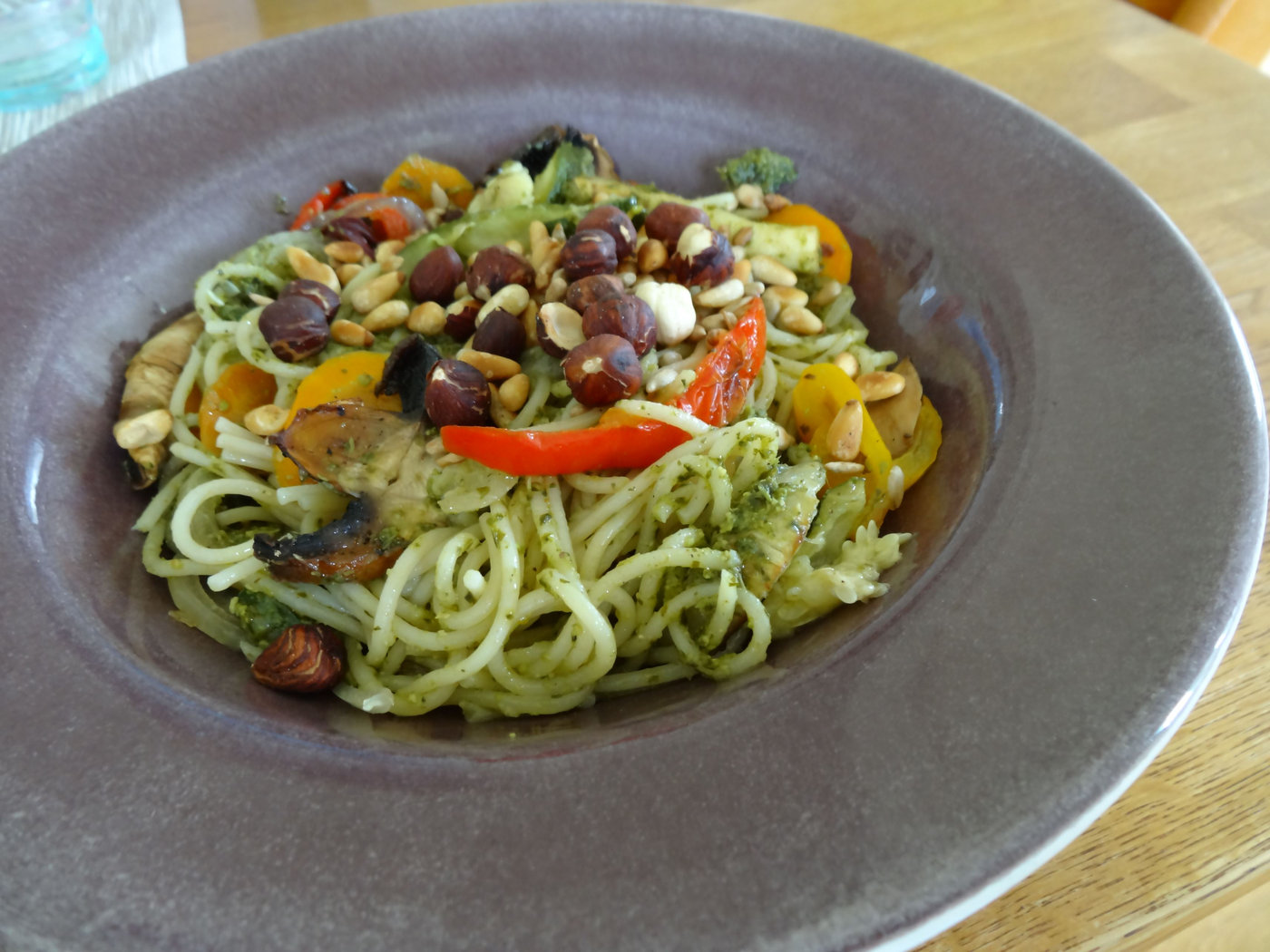 spagetti pesto ugnsrostade grönsaker (11)