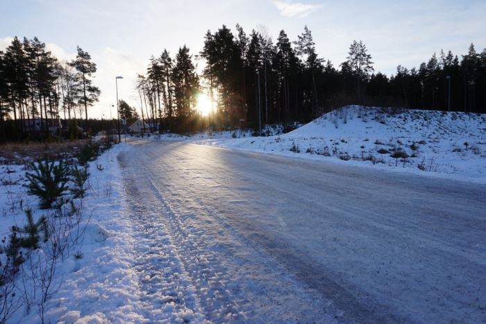 Solhälsningar ute (44)
