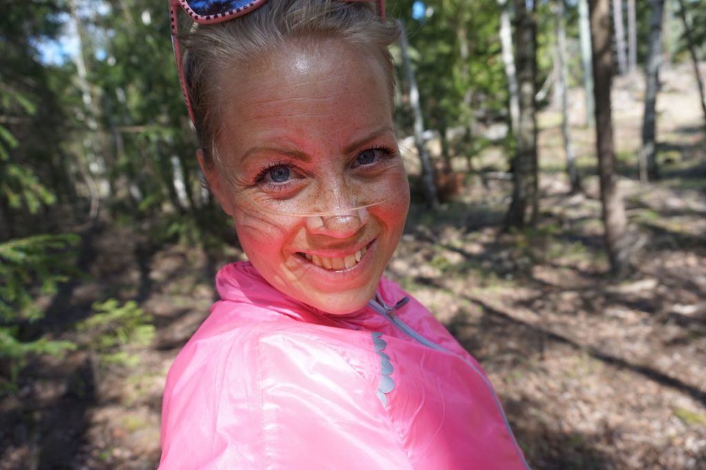 Karin-i-skogen-12-1024x682 - Med tre Burpees mellan varje övning