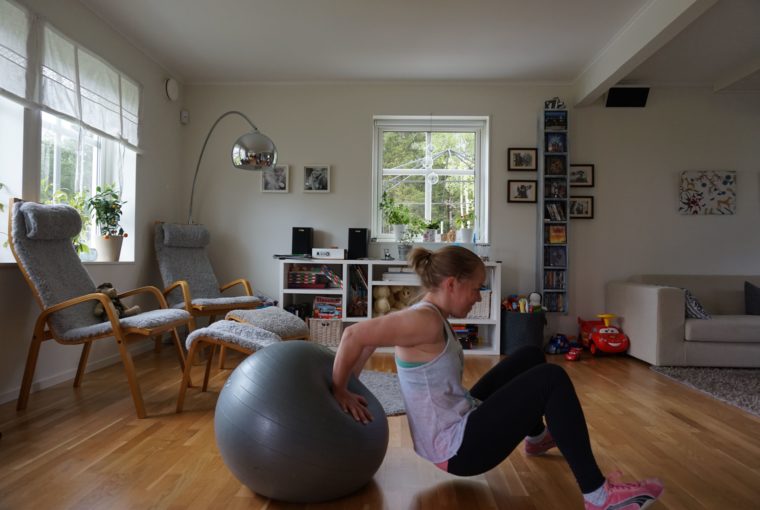 Övningar med boll (4)