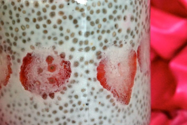 Chiapudding med jordgubbs- och hallonyoghurt 2
