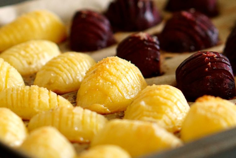 Hasselbacksrödbetor och potatis