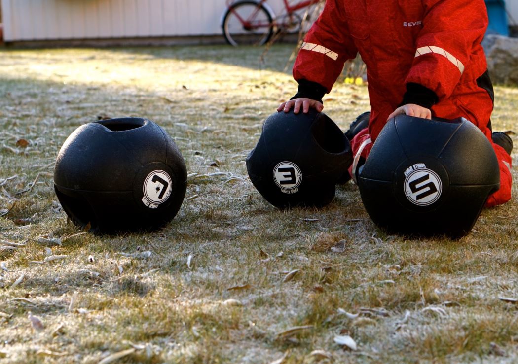 medicinbollar med handtag 3