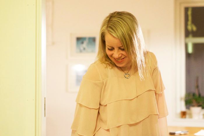 Karin Axelsson ny frisyr